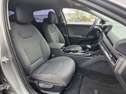 Used 2025 Kia K4 EX FWD image 15