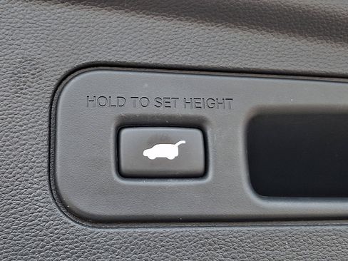Certified 2023 Acura MDX SH-AWD image 32