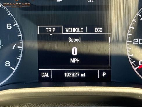 Used 2019 GMC Acadia SLE FWD image 12