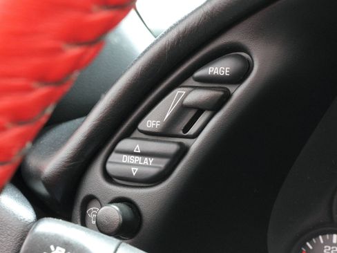 Used 2000 Chevrolet Corvette Convertible w/ Memory Pkg image 23