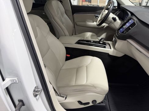 Used 2023 Volvo XC90 B5 Plus w/ Protection Package Premier image 20