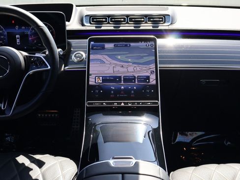 Used 2023 Mercedes-Benz S 580 4MATIC Sedan image 19