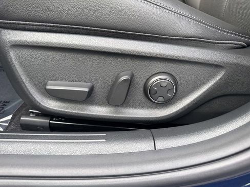 New 2026 Genesis G70 2.5T image 17