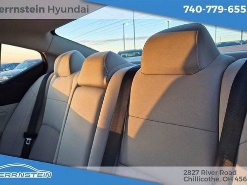 Used 2024 Nissan Altima 2.5 SV image 25