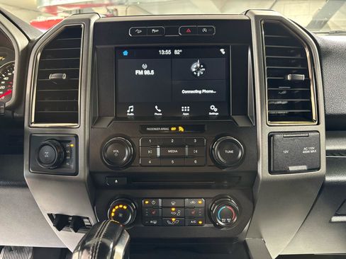 Used 2018 Ford F150 Raptor w/ Equipment Group 801A Mid AWD/4WD image 26