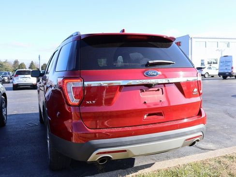 Used 2017 Ford Explorer XLT w/ Equipment Group 202A image 20