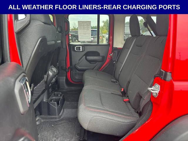 Certified 2025 Jeep Wrangler Unlimited Rubicon w/ Convenience Group AWD/4WD image 15