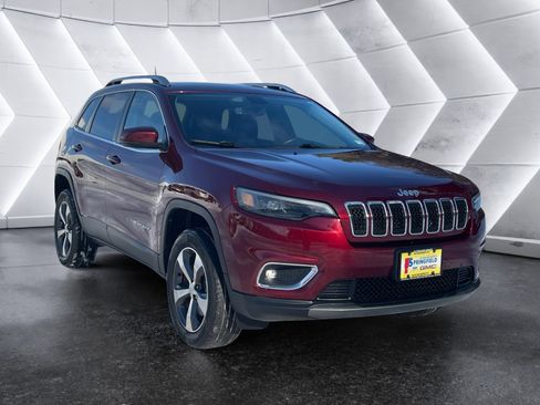 Used 2019 Jeep Cherokee Limited image 8
