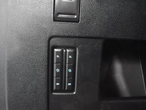 Used 2019 Ford Expedition Platinum image 19