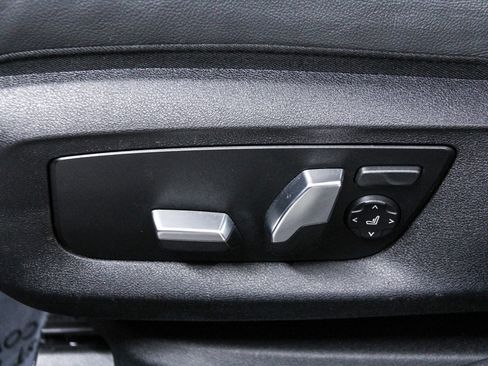 Certified 2023 BMW 540i w/ M Sport Package image 21