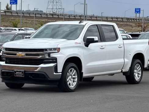 Used 2019 Chevrolet Silverado 1500 LT w/ All-Star Edition image 7