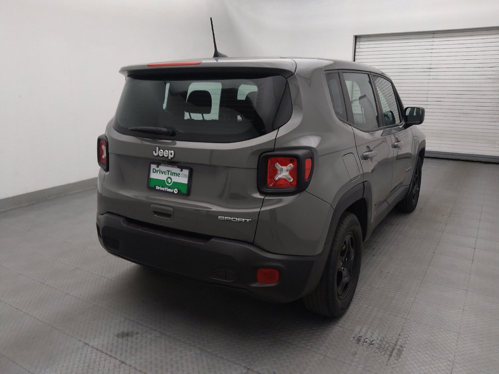 Used 2022 Jeep Renegade Sport FWD image 9
