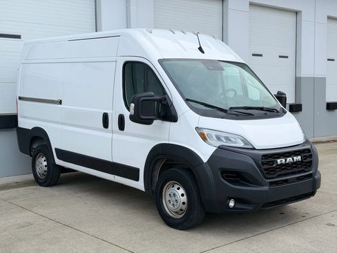Used 2023 RAM ProMaster 1500 w/ Driver Convenience Group image 7