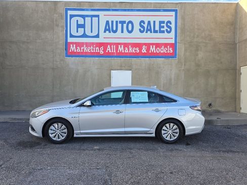 Used 2016 Hyundai Sonata SE image 4