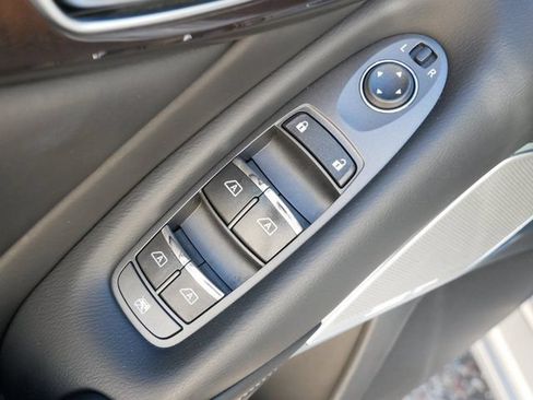 Used 2018 INFINITI Q50 Luxe w/ Sensory Package (Luxe) AWD/4WD image 13