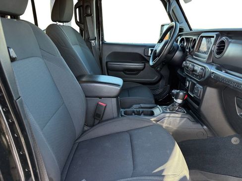 Certified 2022 Jeep Wrangler Unlimited Sport image 15