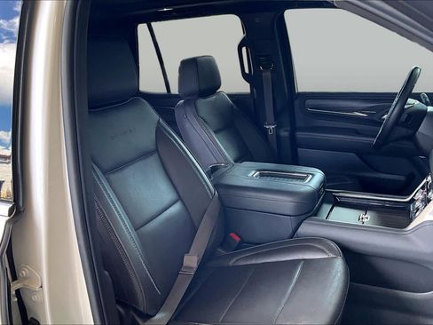 Used 2023 GMC Yukon Denali w/ Max Trailering Package AWD/4WD image 8