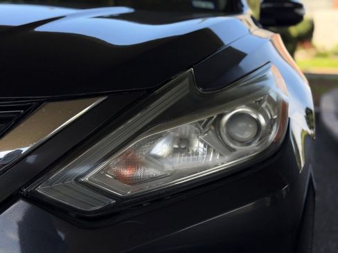 Used 2017 Nissan Altima 2.5 SL FWD image 11