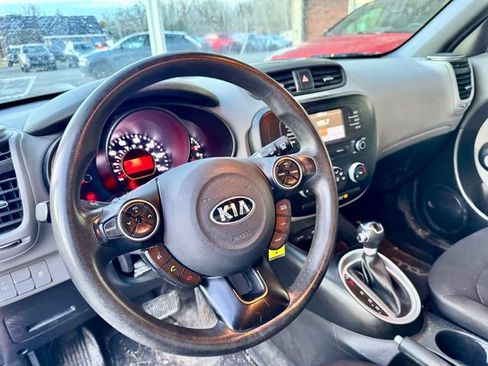 Used 2019 Kia Soul image 10