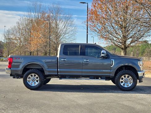 Used 2019 Ford F250 Lariat w/ Chrome Package image 8