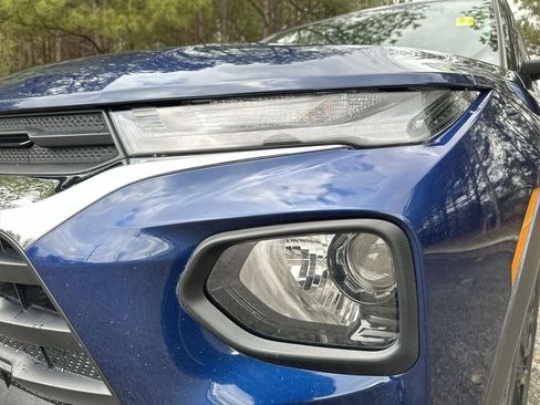 Used 2023 Chevrolet TrailBlazer LT FWD image 28