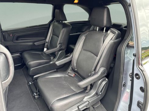 Used 2024 Honda Odyssey Sport image 11
