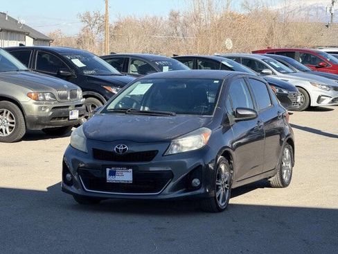 Used 2012 Toyota Yaris LE image 9