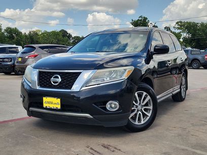 Used 2014 Nissan Pathfinder SL w/ Trailer Tow Package