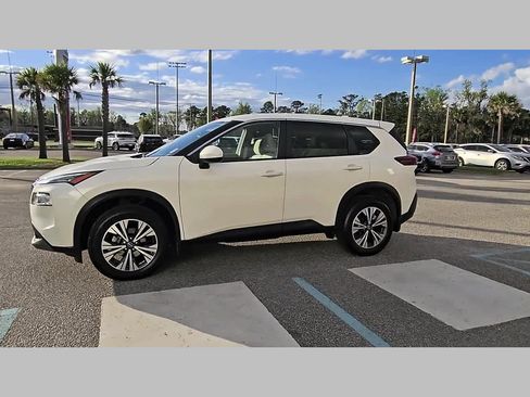 Used 2023 Nissan Rogue SV image 24