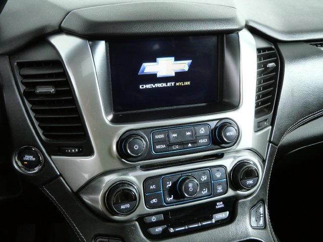 Used 2017 Chevrolet Suburban Premier AWD/4WD image 22