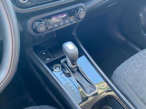 Used 2022 Nissan Kicks SV FWD image 18