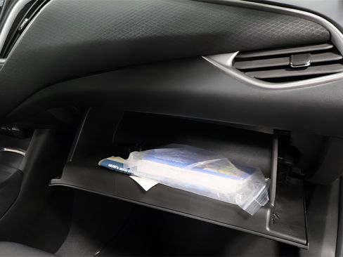 Used 2022 Chevrolet Malibu LT image 30