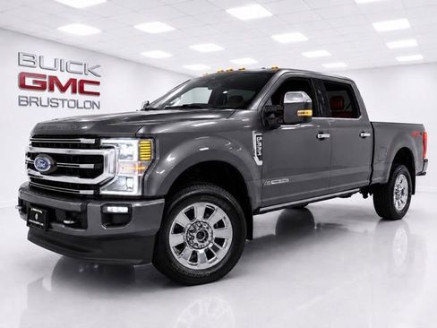 Used 2022 Ford F350 Platinum w/ FX4 Off-Road Package AWD/4WD image 1