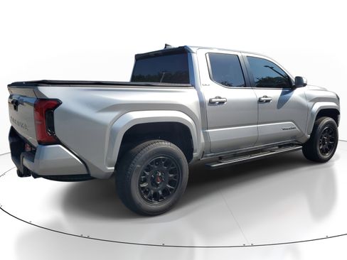 Used 2024 Toyota Tacoma SR5 RWD image 6