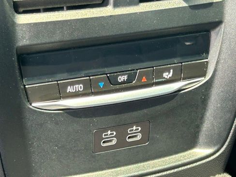 Used 2025 BMW i4 eDrive40 w/ Premium Package RWD image 67