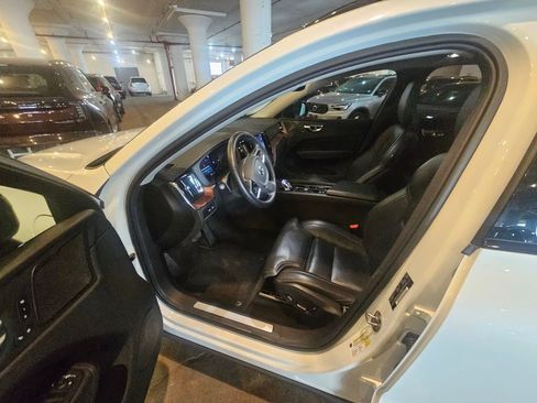 Used 2023 Volvo XC60 T8 Ultimate w/ Protection Package Premier AWD/4WD image 11