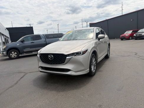 Used 2025 MAZDA CX-5 AWD 2.5 S w/ Select Package image 24