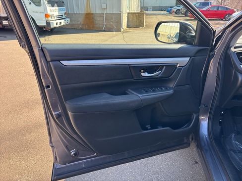 Used 2020 Honda CR-V LX image 11