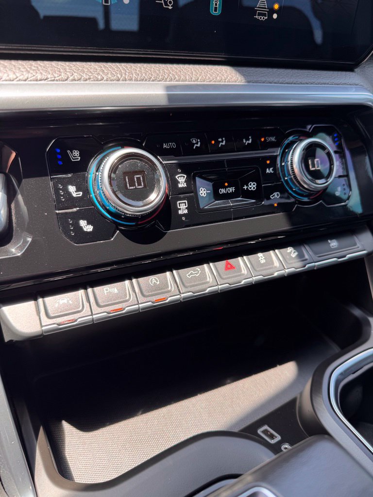 Used 2022 GMC Sierra 1500 Denali AWD/4WD image 21