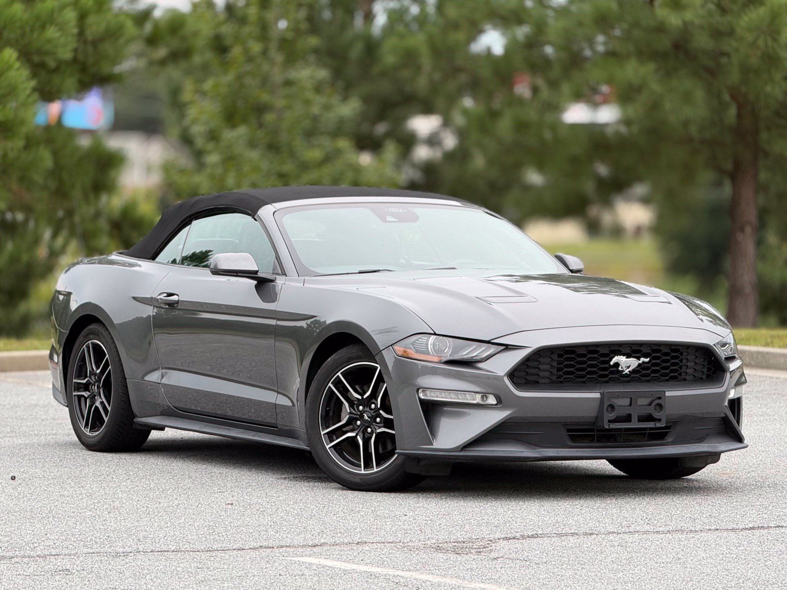 Used 2021 Ford Mustang Premium RWD image 13