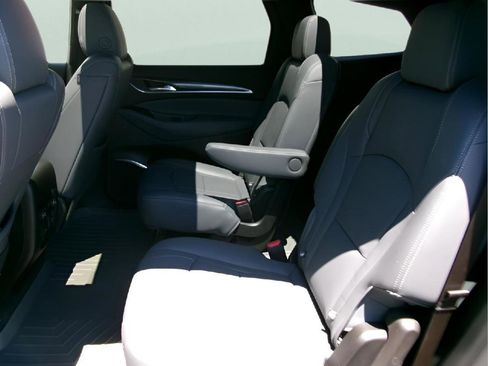 Used 2023 Buick Enclave Essence w/ Experience Buick Package FWD image 10