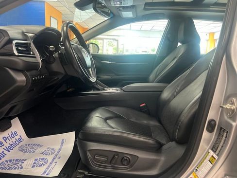 Used 2018 Toyota Camry XSE w/ Audio Package FWD image 18