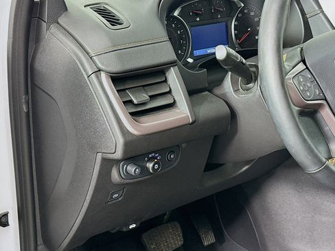Used 2024 GMC Terrain AT4 AWD/4WD image 17