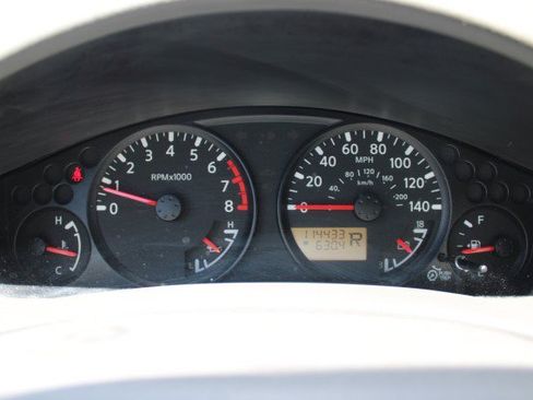 Used 2015 Nissan Frontier SV w/ SV Value Truck Package RWD image 9