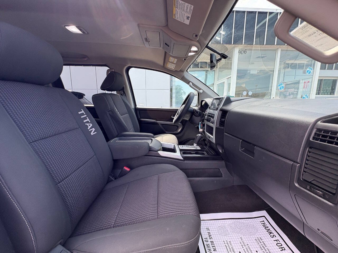 Used 2015 Nissan Titan PRO-4X AWD/4WD image 12
