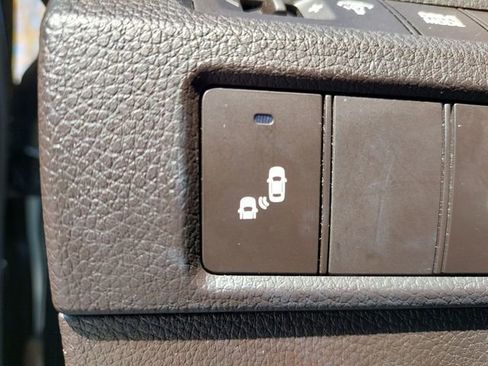 Used 2017 Hyundai Santa Fe Sport w/ 2.4L Tech Package 04 image 40