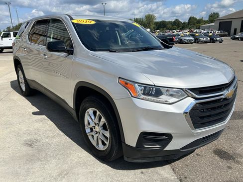 Used 2019 Chevrolet Traverse LS w/ LPO, Floor Liner Package FWD image 3