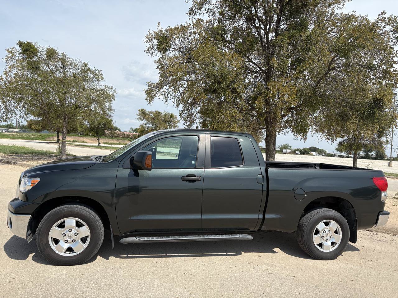 Used 2008 Toyota Tundra SR5 w/ TRD Off-Road Pkg RWD image 2