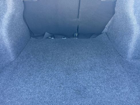 Used 2025 Nissan Versa SV FWD image 29