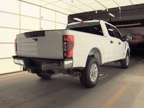 Used 2022 Ford F250 XLT w/ XLT Value Package image 2